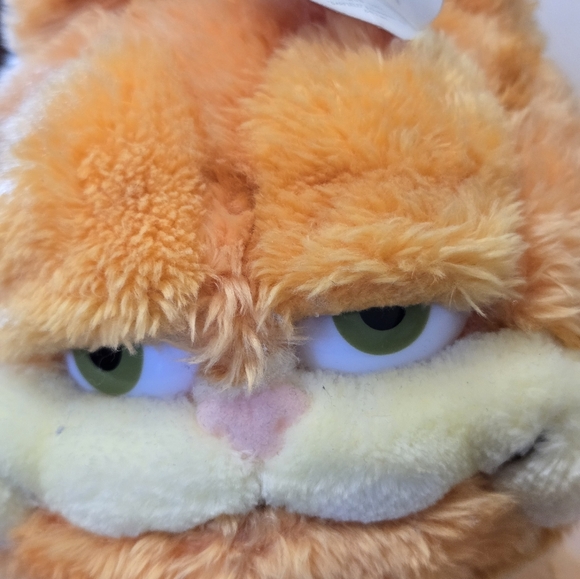 Vintage 2004 Garfield Plush Toy with Collar - Picture 2 of 10